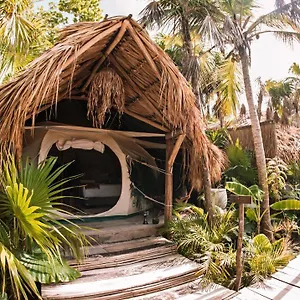 Luxury tent Uman Glamping & Cenote