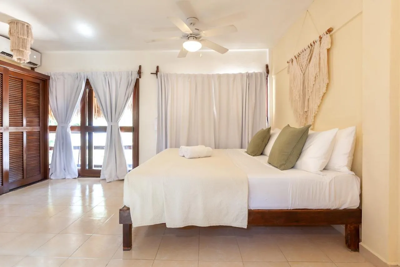 Beachfront Hotel La Palapa - Adults Only Isla Holbox Mexiko