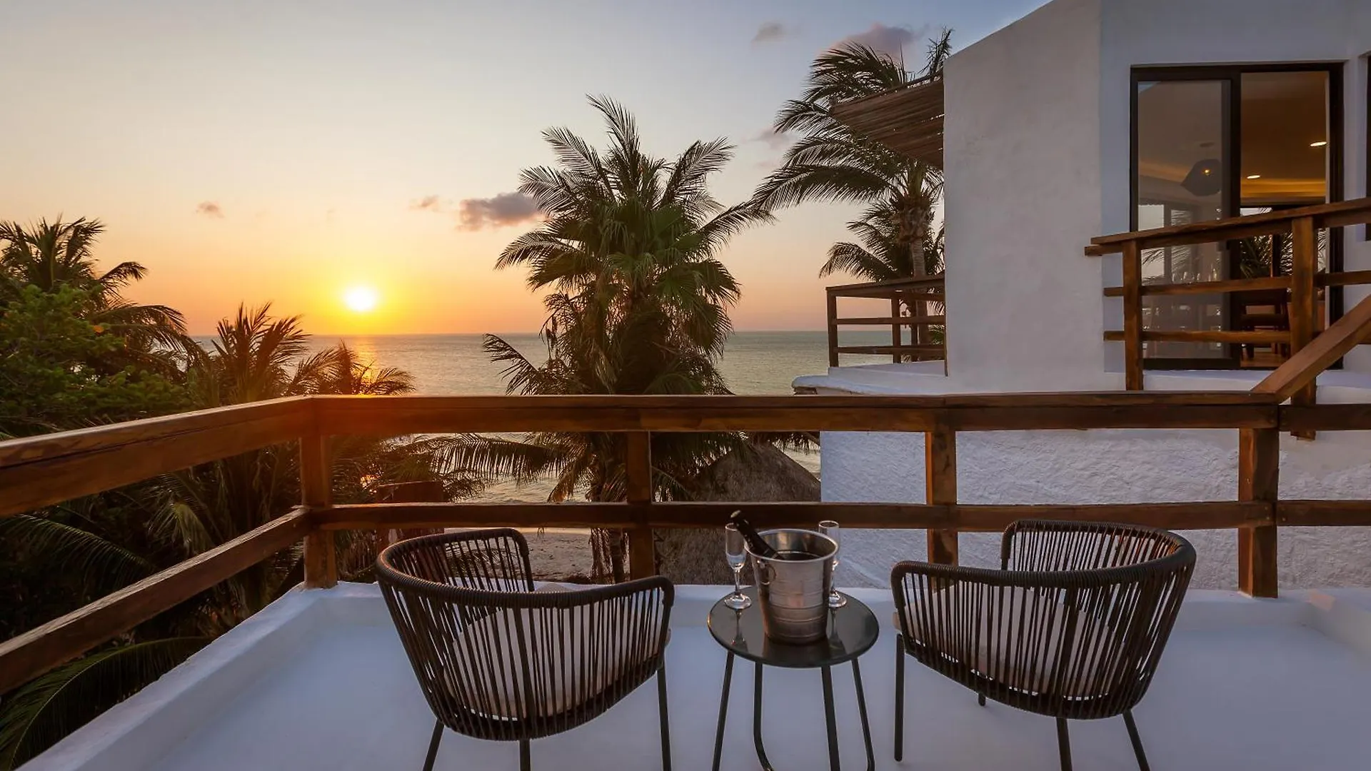 Beachfront Hotel La Palapa - Adults Only Isla Holbox 3*,